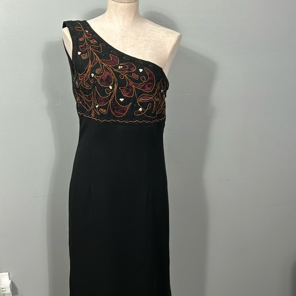 Carol Little One Shoulder Embroidered Beaded Black Maxi Side Slit Gown sz 10